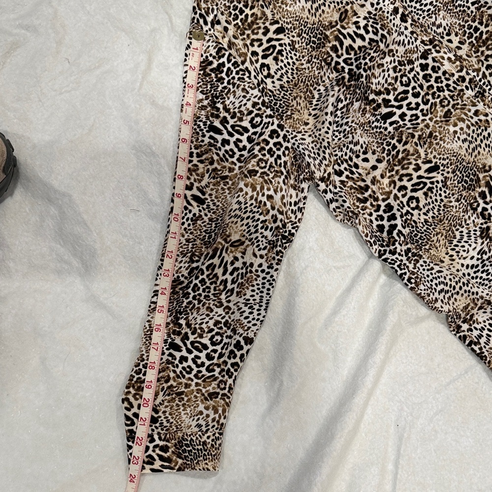 Chico's Leopard Print Button Down Shirt - Black, Brown, White, Chico’s size 3 - Picture 9 of 10